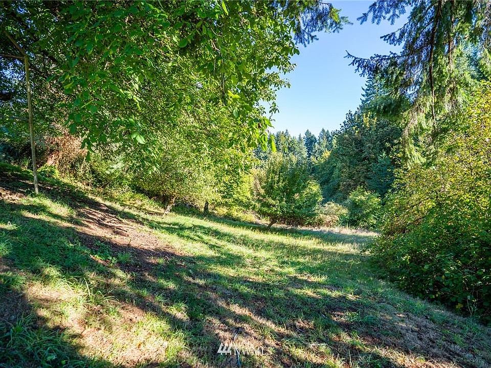 2nd image of 0 Hansen St SE
