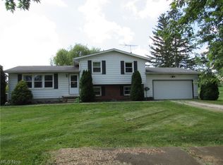 10043 Akron Rd, Rittman, OH 44270