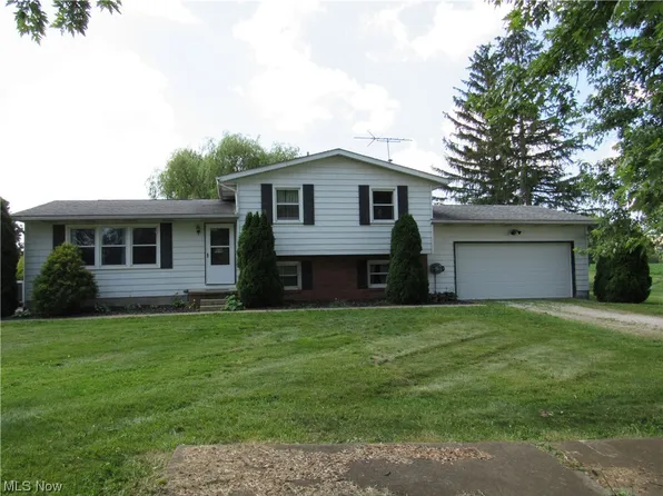 10043 Akron Rd, Rittman, OH 44270