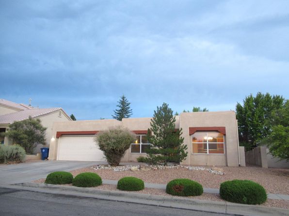 4016 Pasaje Pl NW