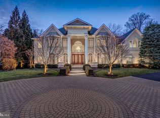 896 Alvermar Ridge Dr, Mc Lean, VA 22102