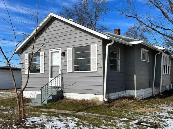 1702 E 18th St, Muncie, IN 47302