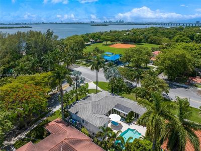 5550 N Bayshore Dr, Miami, FL, 33137