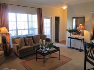 35 Greenwich Blvd APT 124, Clover, SC 29710