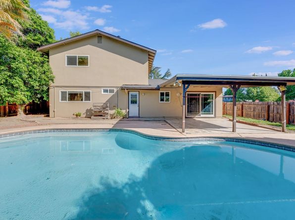 8930 La Riviera Dr, Sacramento, CA 95826