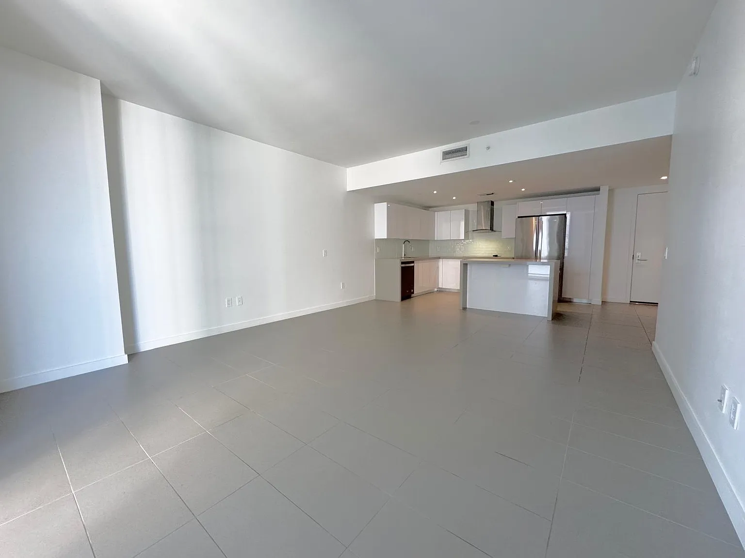 1 bed, 800 sqft, $2,900 — Photo 4