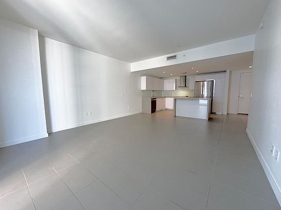4th image of 1600 NE 1st Ave APT 2518