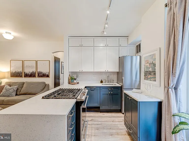 1 Scott Cir #1 — Photo 42