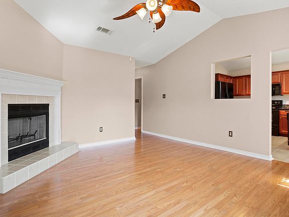 5th image of 14501 Indian Trails Cir