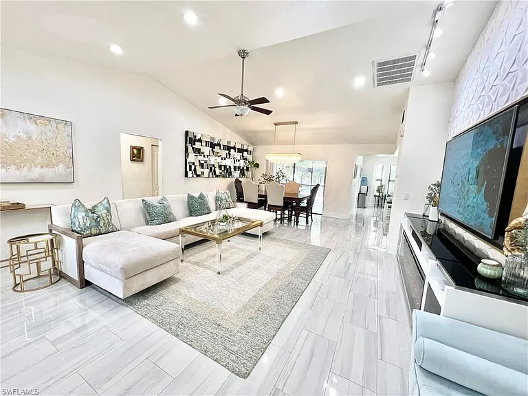 2499 River Reach Dr — Photo 10