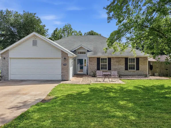 2350 E Alfalfa Dr, Columbia, MO 65202