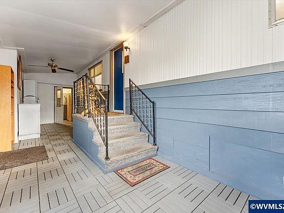5th image of 612 N Cascade Dr Unit 13