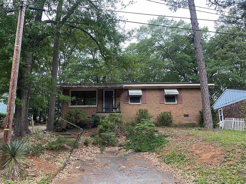 1st image of 207 Herbert St