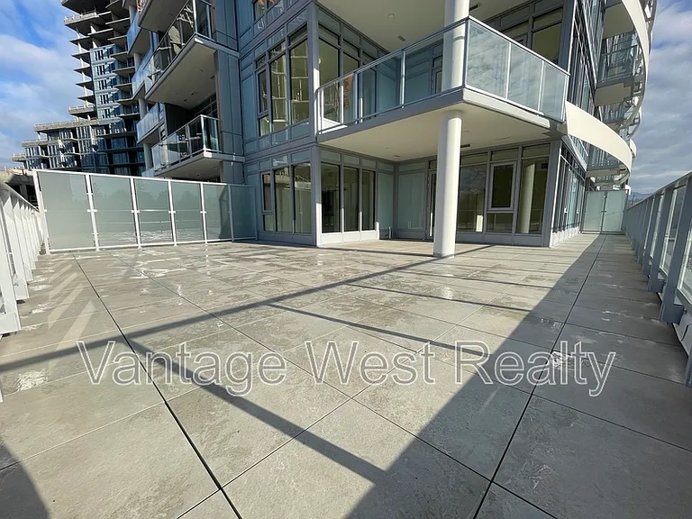 3699 Capozzi Rd #306 — Photo 17