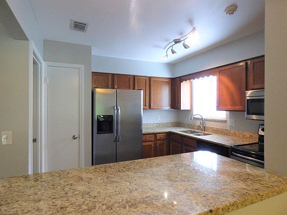 5th image of 10526 Anchorage Cove Ln