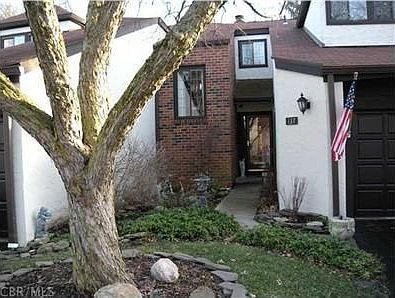 1st image of 137 Saint Julien St
