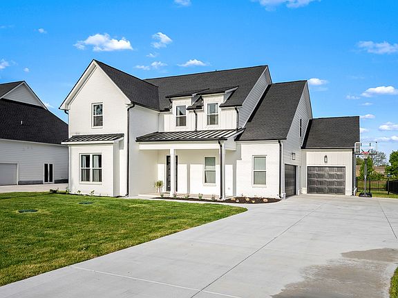 3rd image of 520 Gresham Ln