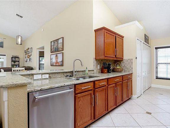 4th image of 1778 Biarritz Cir