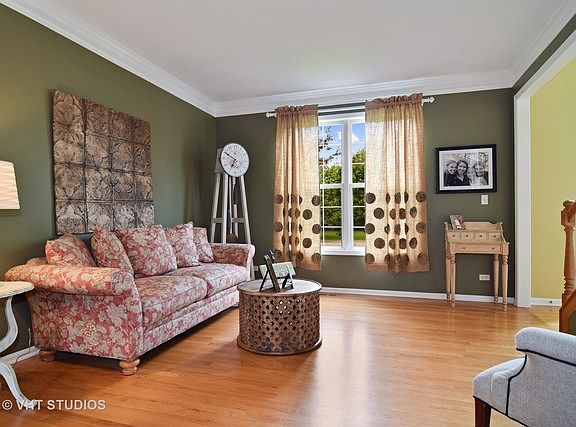 3rd image of 880 Cherry Blossom Ct