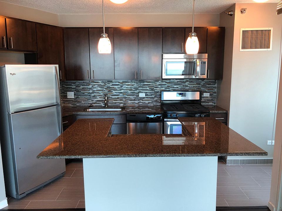 1st image of 580 N Fairbanks Ct #1809