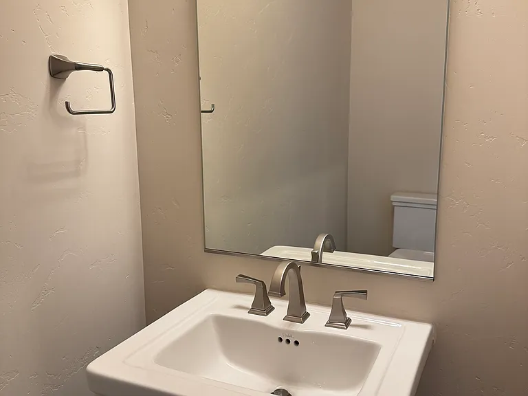 2755 SW Greens Blvd #16 — Photo 9