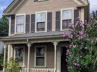 11 Pitman St #2, Somerville, MA 02143