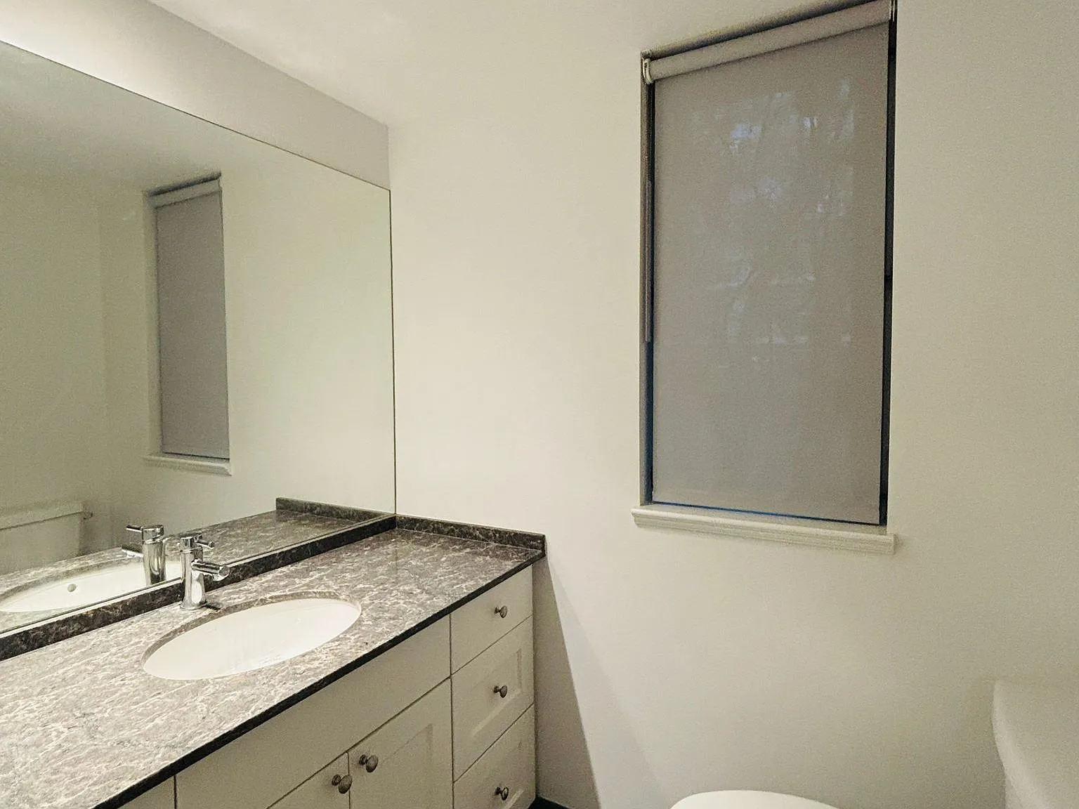 2 bed, 2.5 bath, 1272 sqft, $4,900 — Photo 4