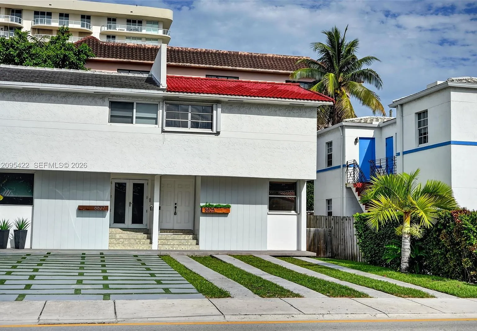3 bed, 2.5 bath, 1920 sqft, $5,650 — Photo 3