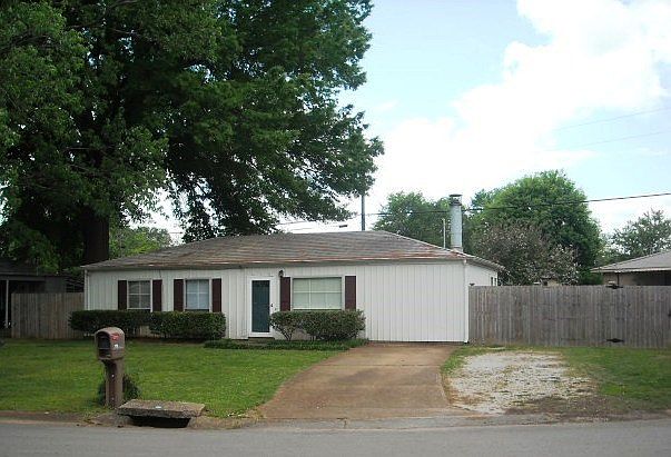 1st image of 179 Leland Dr