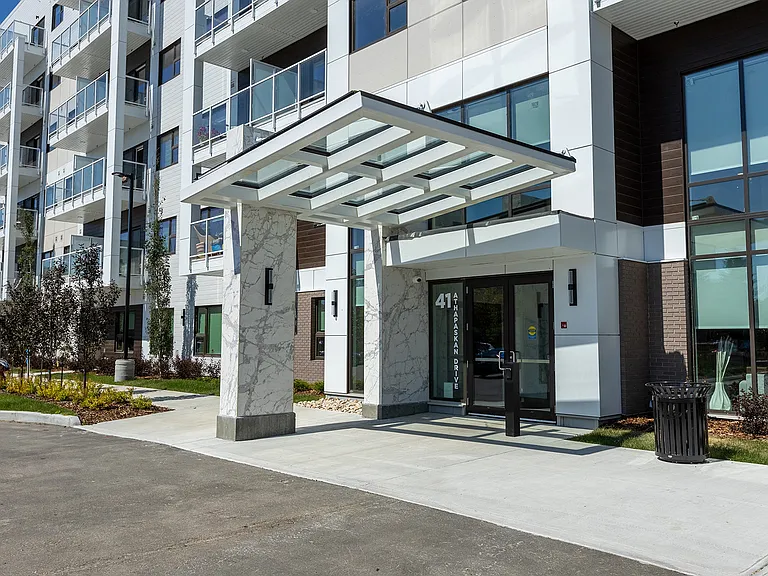 41 Athapaskan Dr — Photo 11
