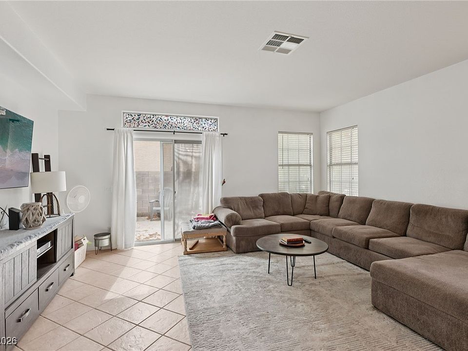 1st image of 7616 Yondering Ave