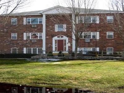 43 Berlin St APT 411, Clinton, MA, 01510