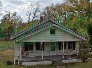 1208 W Johnson St, Vandalia, IL 62471