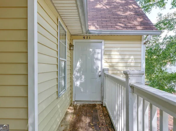 571 Cobblestone Trl, Avondale Estates, GA 30002