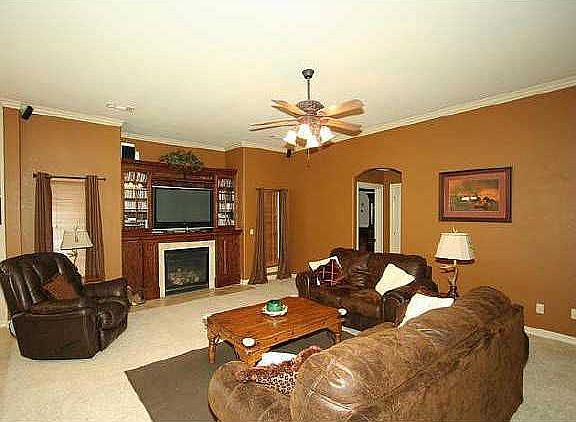 3rd image of 3309 E Emmitsburg Pl