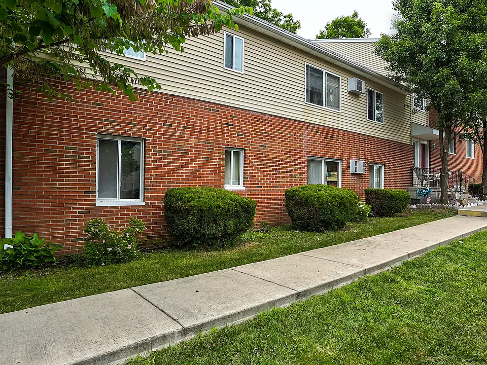 The Creekside Manor Apartments