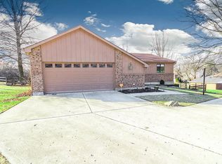 5483 Edger Dr, Cincinnati, OH 45239