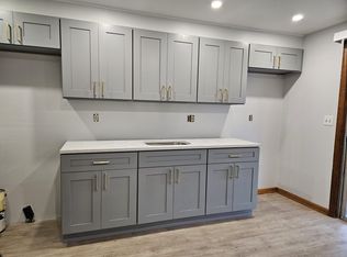 387 Bucks Hill Rd #B, Waterbury, CT 06704