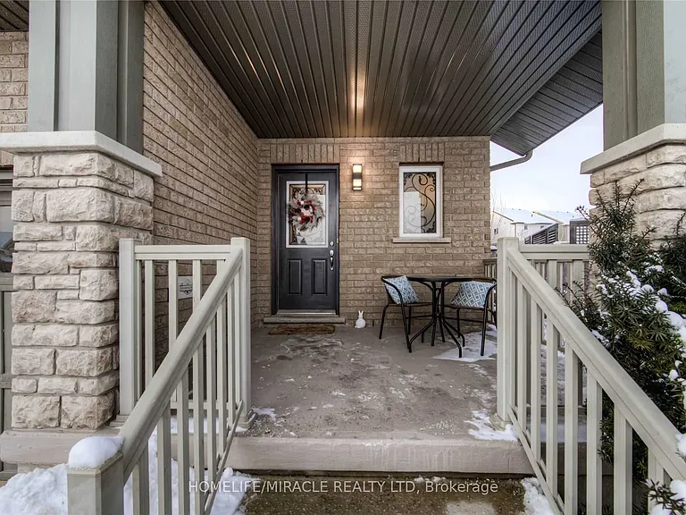 77 Laughland Ln #UPPER — Photo 2
