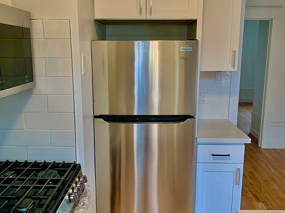 5th image of 1600-1610 Sutter St #303