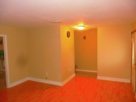 3rd image of 4651 Schindler Dr