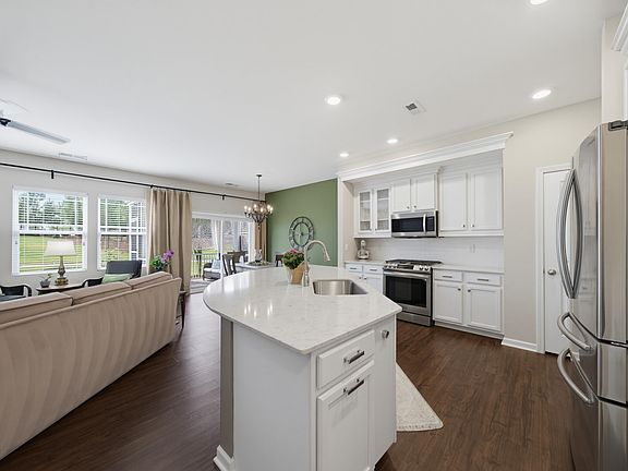 5th image of 1302 Neighborly Way