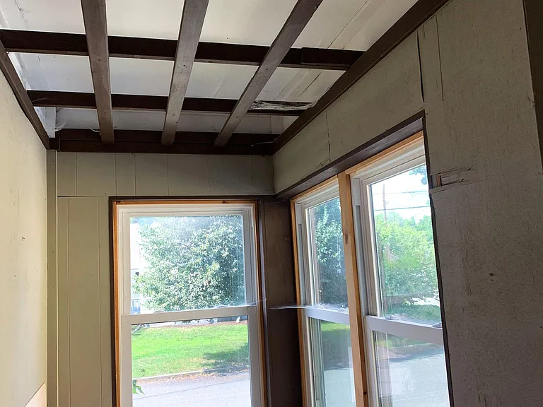 4 Linden Ave #A — Photo 9