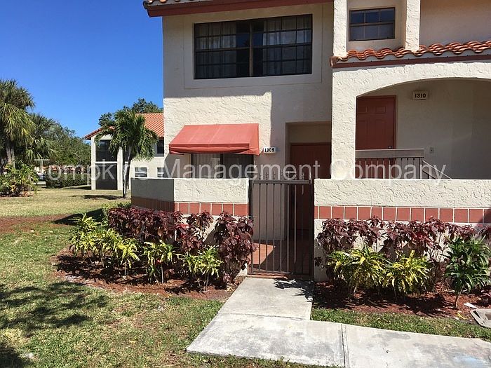 1st image of 1309 Congressional Way