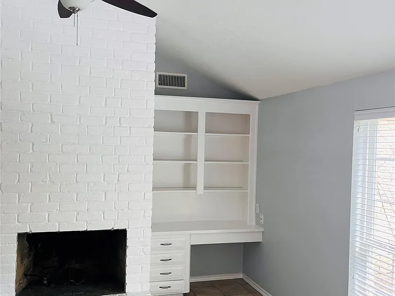 3910 Hidden Glen Dr — Photo 11