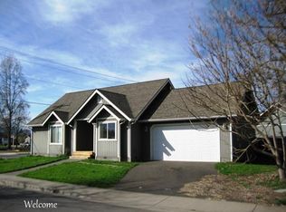 116 SW Verstappen Ln, Grants Pass, OR 97526