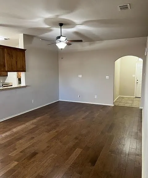 1731 Sully Ct — Photo 4