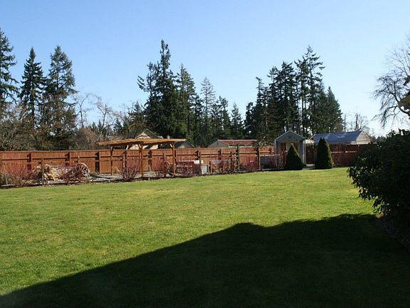 2nd image of 5810 Holland Ct SE