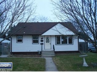 1363 Vanderbraak St, Green Bay, WI 54302