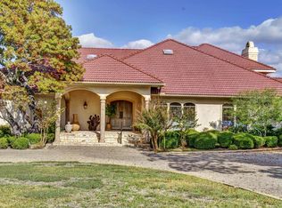 209 Lakewood Dr, Kerrville, TX 78028